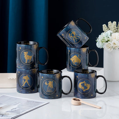 12 Constellations Mug Koboltblå kaffemugg i keramik