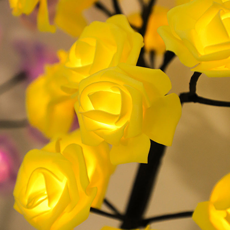 Bordsskiva ros blomma träd ljus