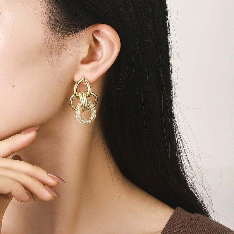 Women's Hanging Earrings with Luxurious, Sculptural Design Hapa Style