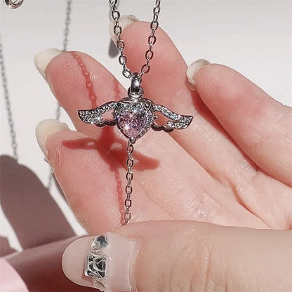 Cupid Heart Halsband med rörliga vingar