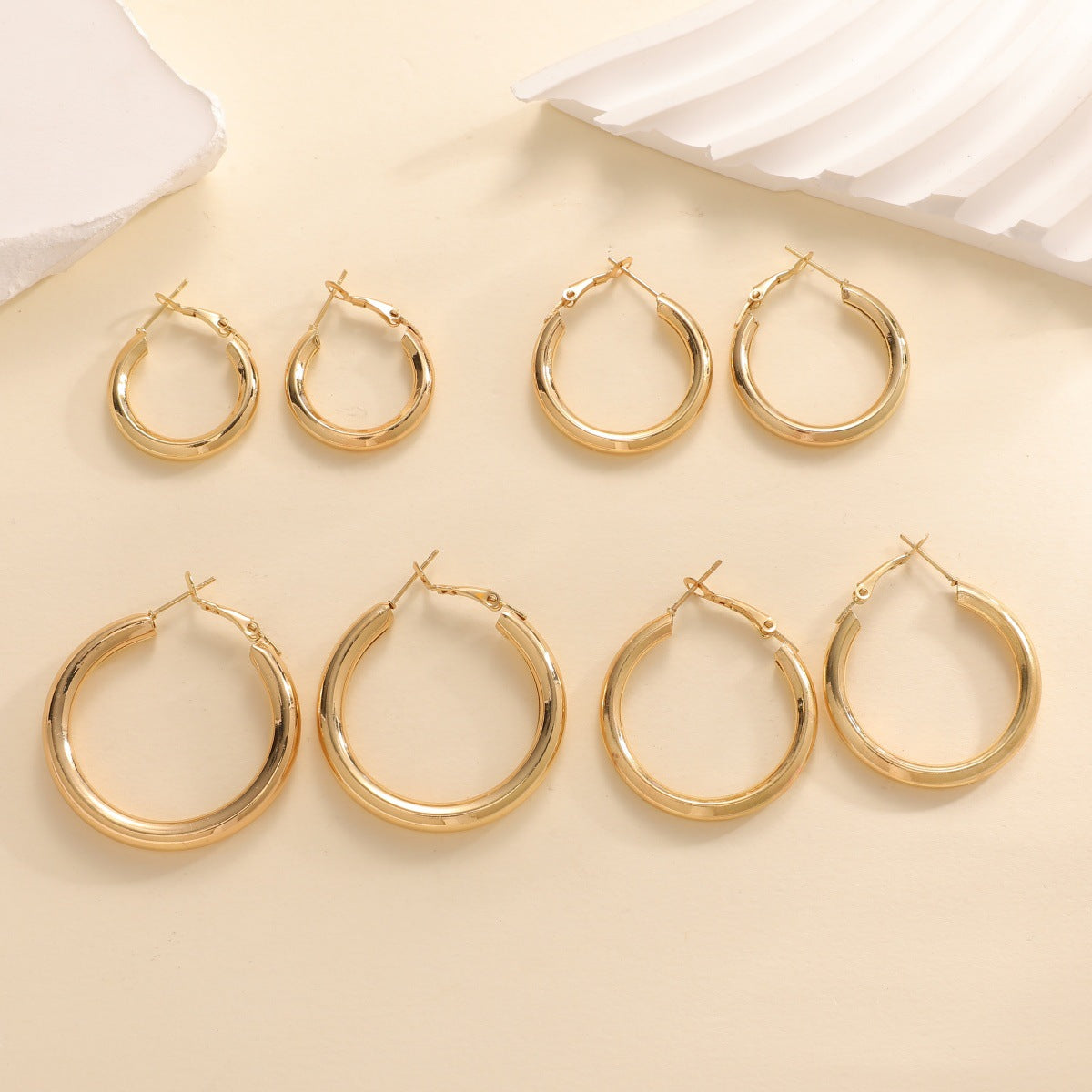 Women's hoop earrings made of high-quality stainless steel with elegant design Hapa Style