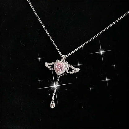 Cupid Heart Halsband med rörliga vingar