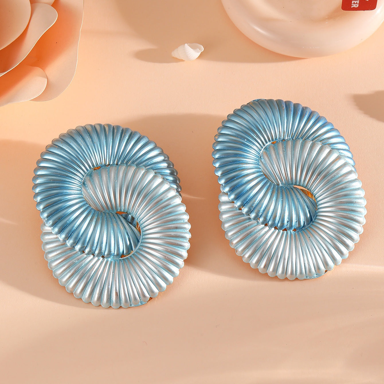 Women hair clips in modern shell design Hapa Style