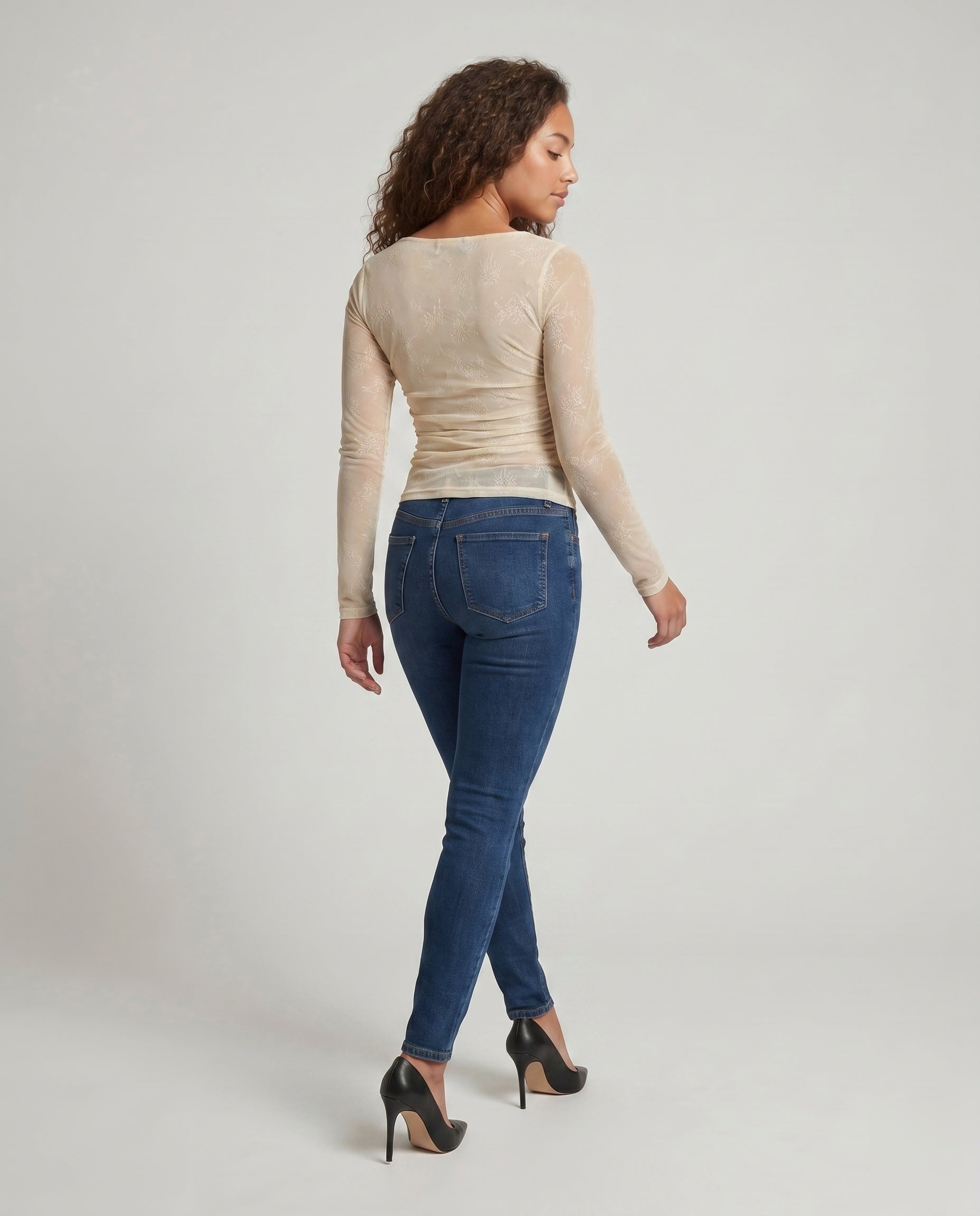 Product 15636502085962 - back_view