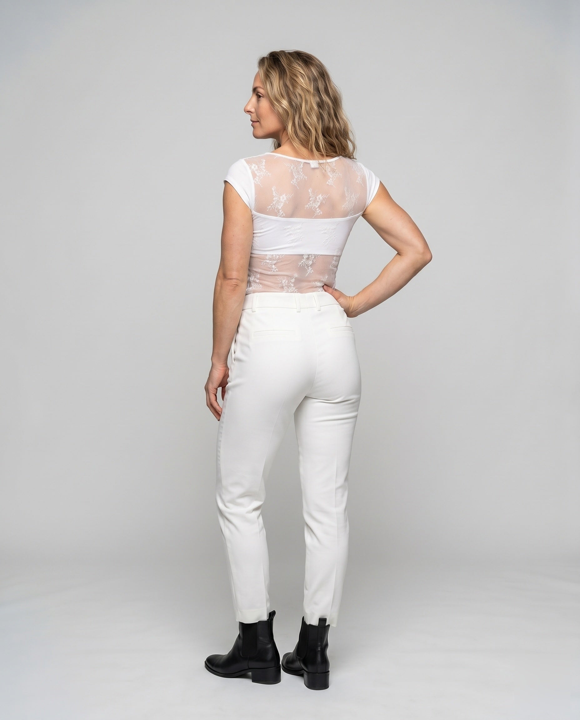 Product 15636507492682 - back_view