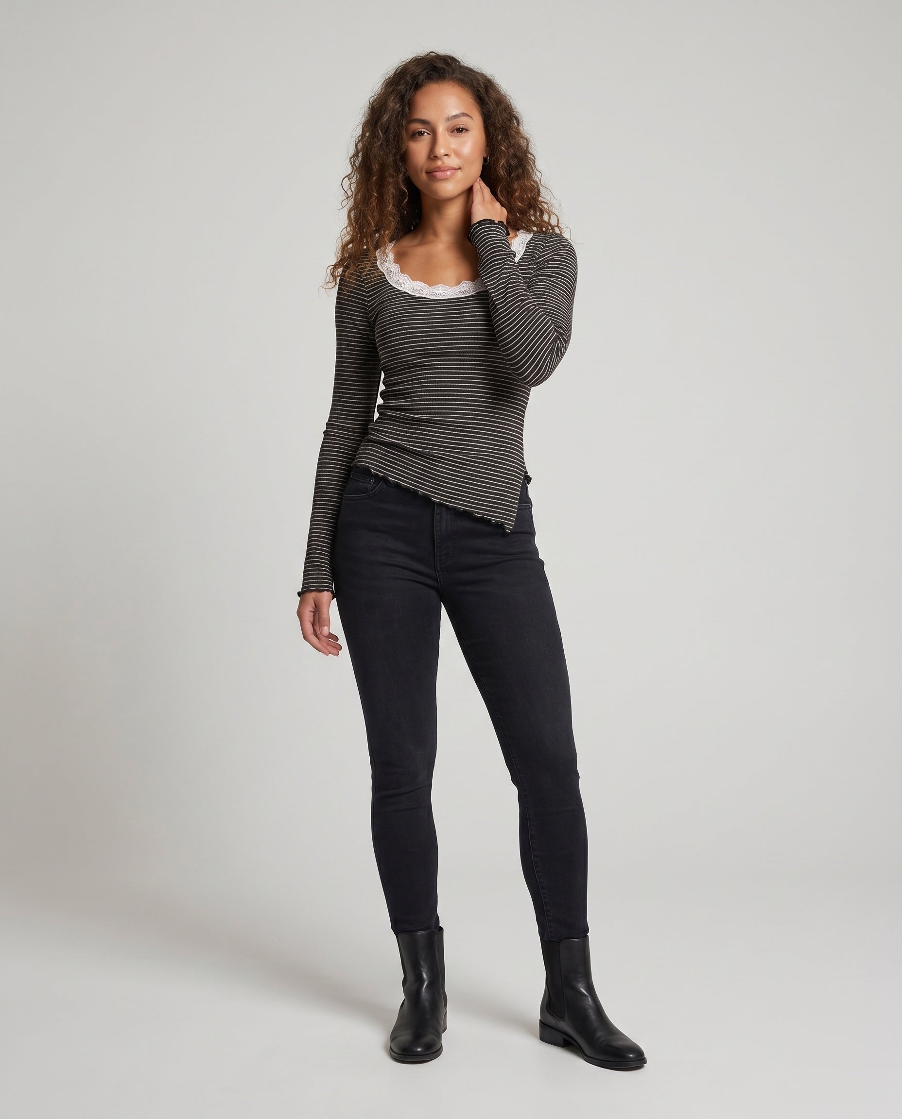Product 15637855895882 - full_body_front