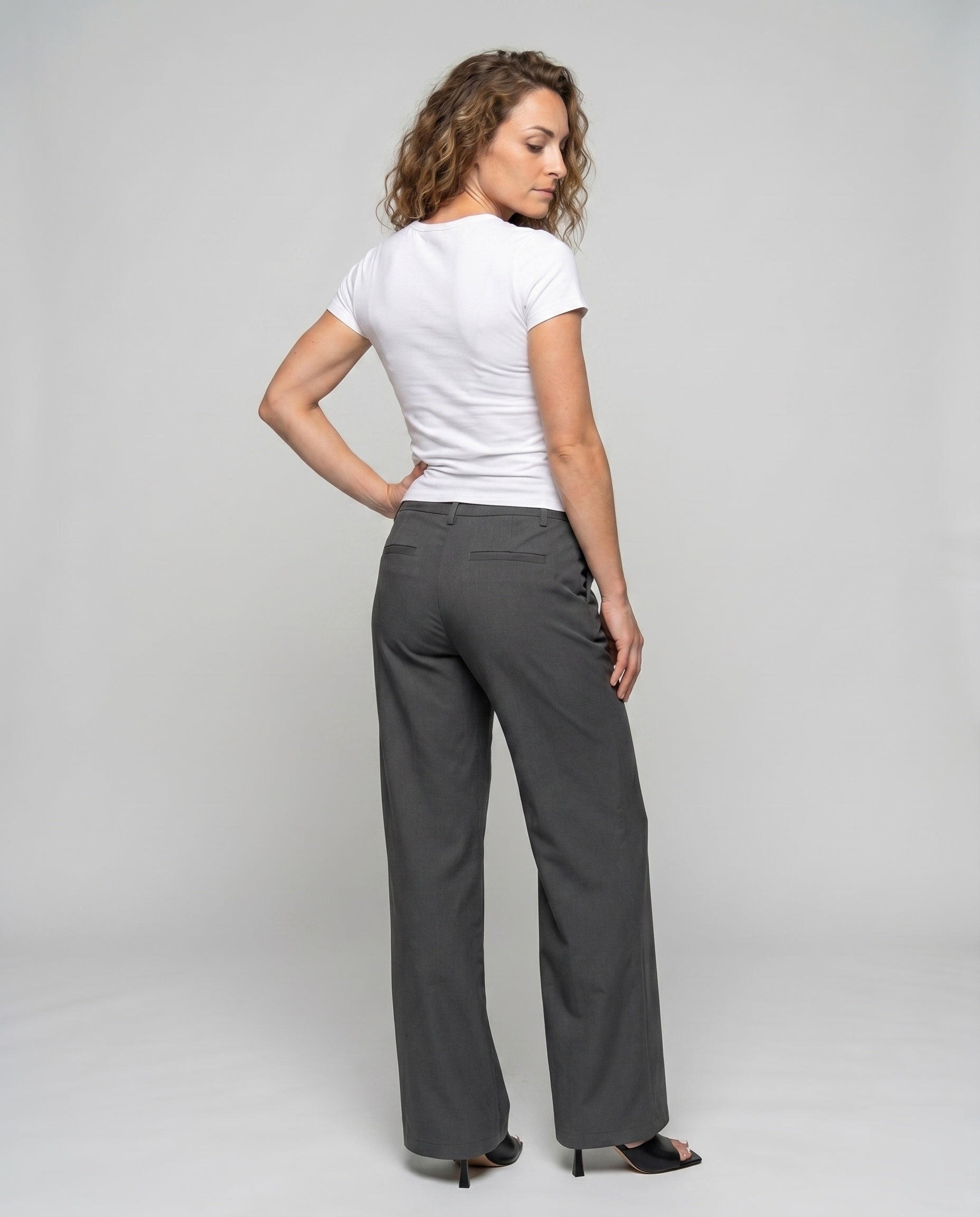 Product 15659623416138 - back_view