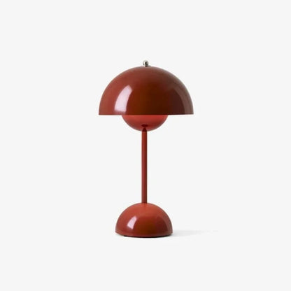 Röd bordslampa med blank finish