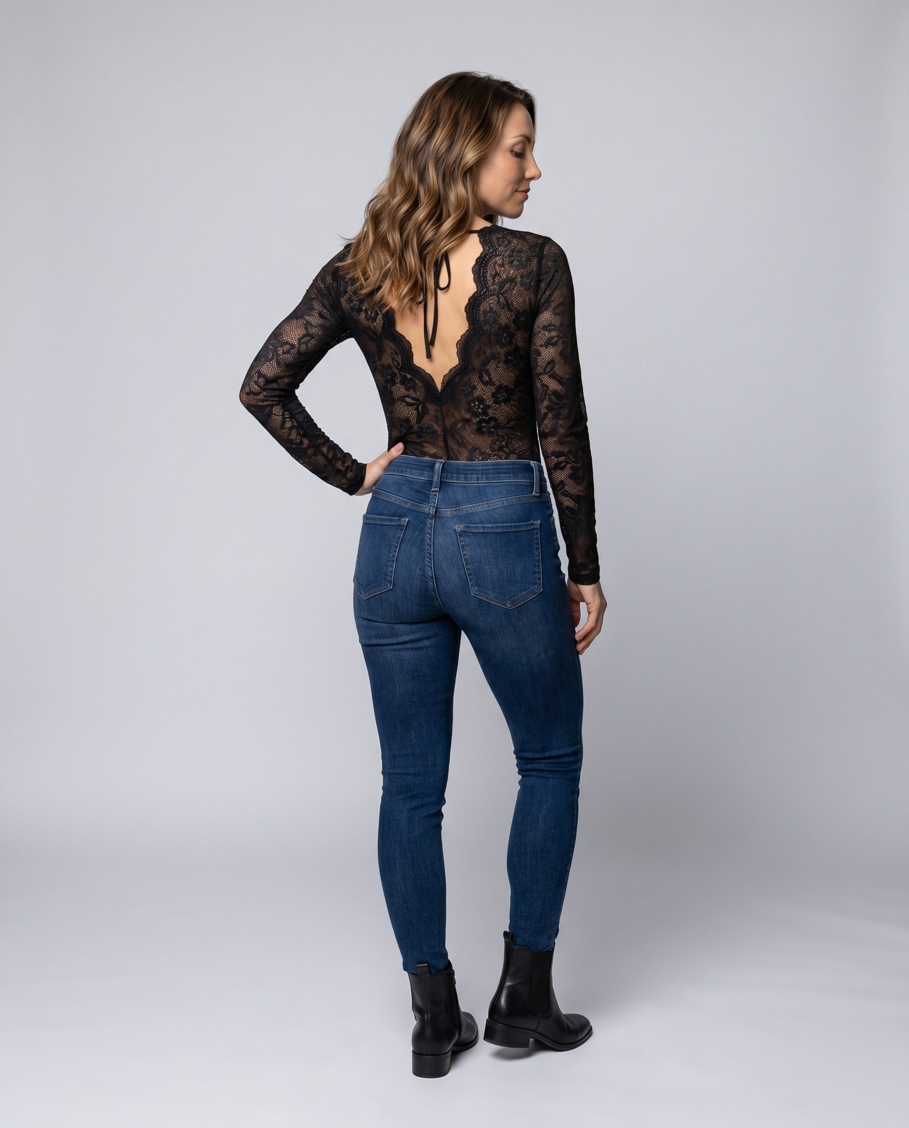 Product 15636307673418 - back_view